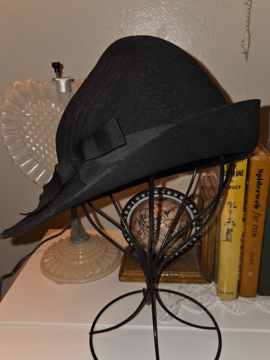 1930s Pixie Fedora